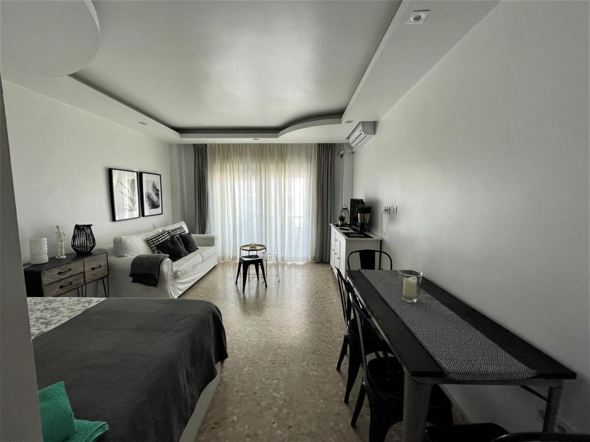 Ver620 - Terraza Con Vistas Al Mar, Reformado, Wifi, Fire Stick Amazon, Centro A 5 Min, Playa A 15 Min, Torremolinos Bagian luar foto